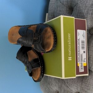 Naturalizer Black Leather Parkland Sandals